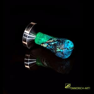 Tamper, Exklusiv von Emmerich Art 3 Handgefertigter Kaffee-Tamper mit kunstvollem Griff aus Holz und Epoxidharz sowie einer präzisen Edelstahlbasis – exklusives Design von Emmerich Art.